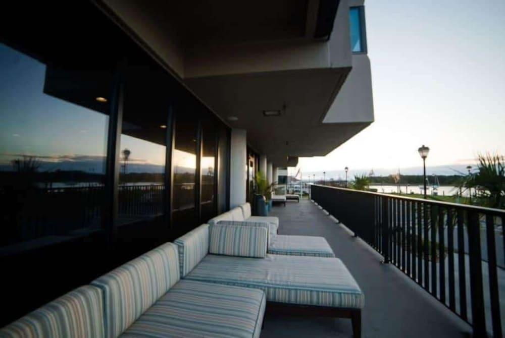 Bask Hotel At Big Rock Landing Morehead City Exteriér fotografie